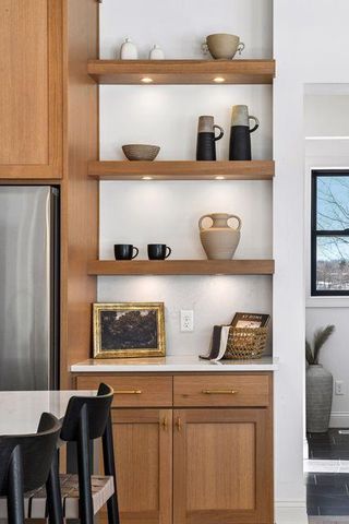 9591 Eagle Ridge Road, Chanhassen, MN 55317