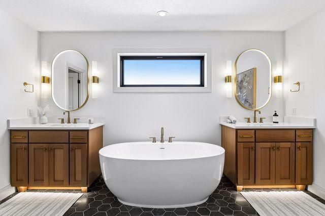 9591 Eagle Ridge Road, Chanhassen, MN 55317