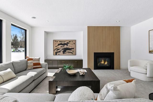 9591 Eagle Ridge Road, Chanhassen, MN 55317