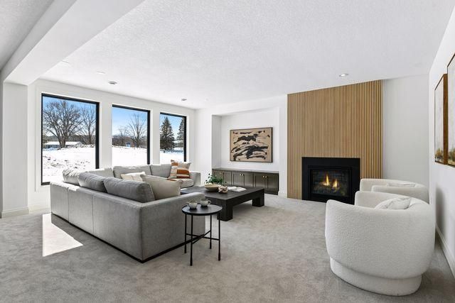 9591 Eagle Ridge Road, Chanhassen, MN 55317