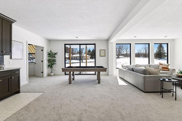 9591 Eagle Ridge Road, Chanhassen, MN 55317