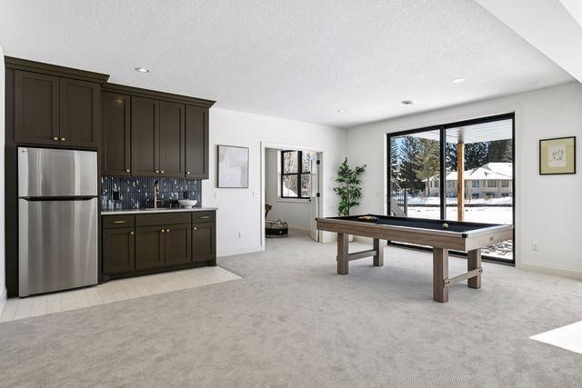 9591 Eagle Ridge Road, Chanhassen, MN 55317