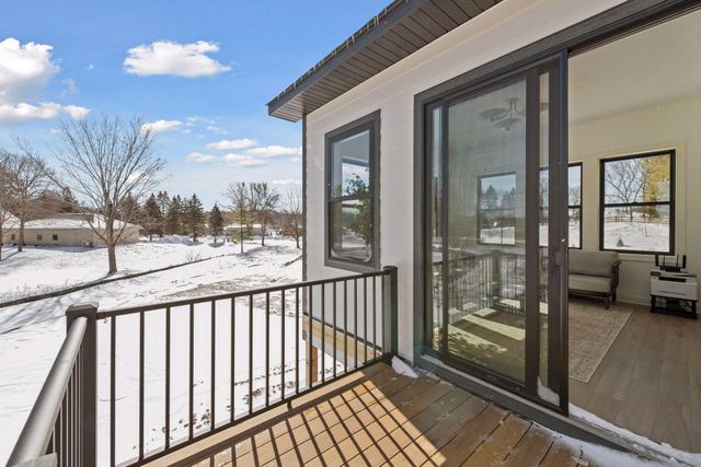 9591 Eagle Ridge Road, Chanhassen, MN 55317