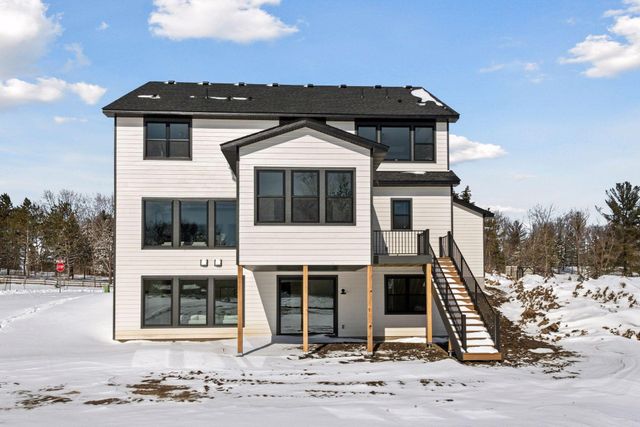 9591 Eagle Ridge Road, Chanhassen, MN 55317