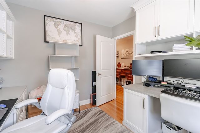 47 Surrey Ln, East Bridgewater, MA 02333