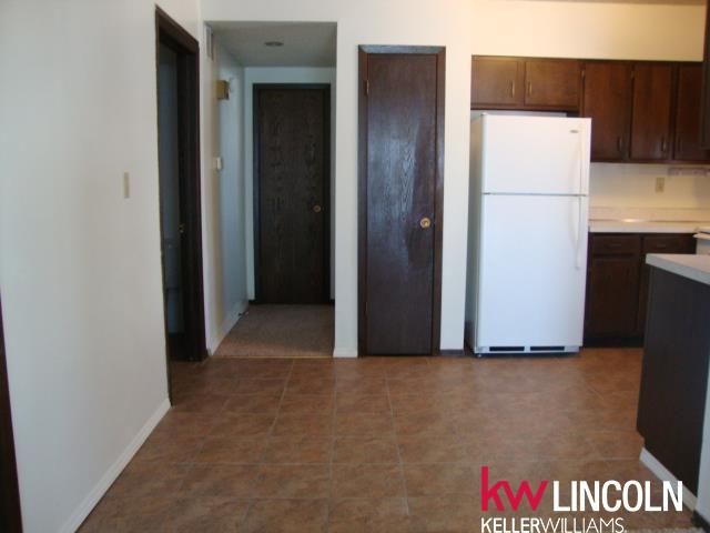 3900 Sweetbriar Lane, Lincoln, NE 68516