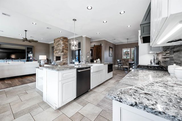 4113 County Road 145, Alvin, TX 77511