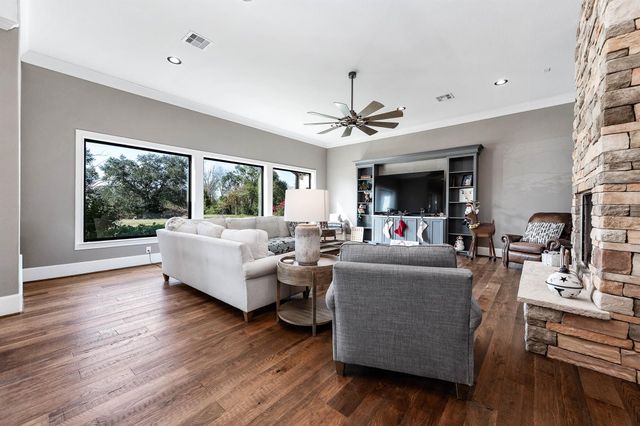 4113 County Road 145, Alvin, TX 77511