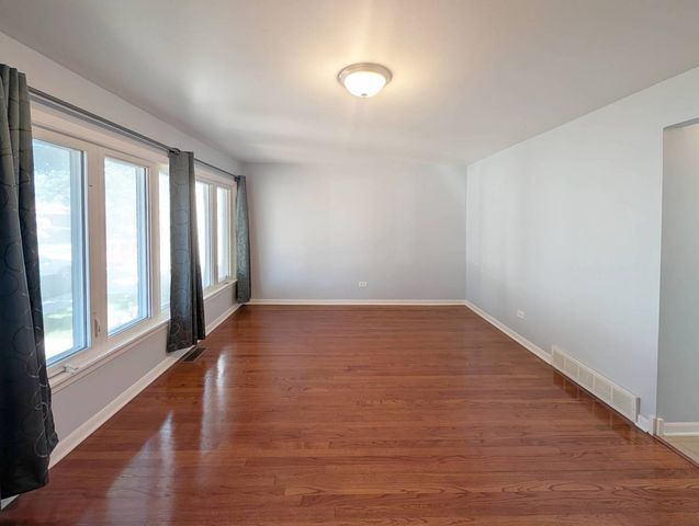 5121 S Tripp Avenue, Chicago, IL 60632