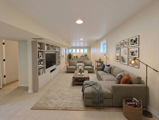 5121 S Tripp Avenue, Chicago, IL 60632