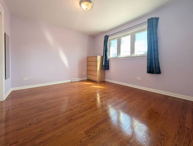 5121 S Tripp Avenue, Chicago, IL 60632
