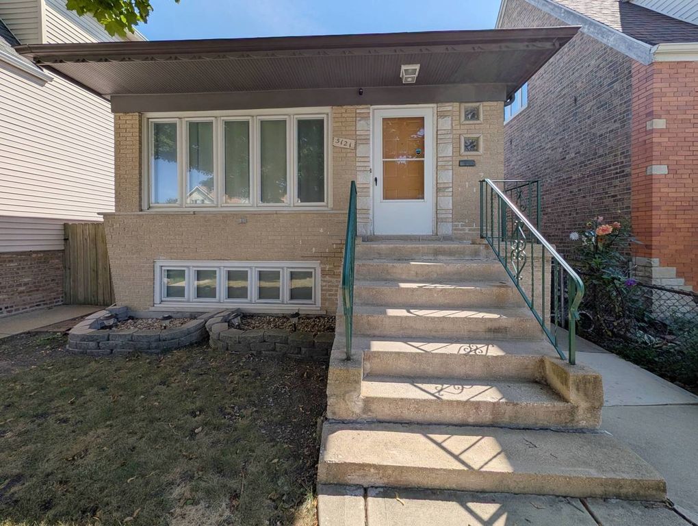 5121 S Tripp Avenue, Chicago, IL 60632
