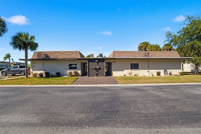 5153 TURQUOISE LANE 102, New Port Richey, FL 34652