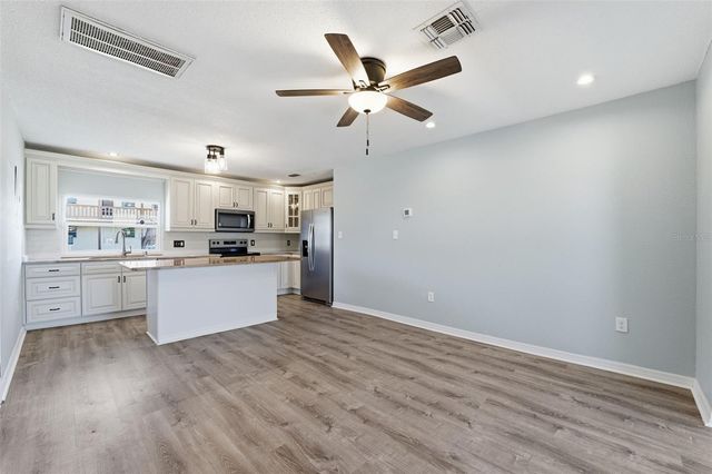 5153 TURQUOISE LANE 102, New Port Richey, FL 34652