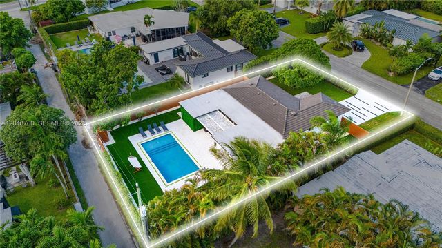 10658 NE 11th Ave, Miami Shores, FL 33138