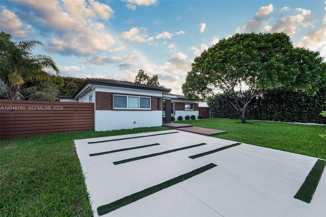 10658 NE 11th Ave, Miami Shores, FL 33138