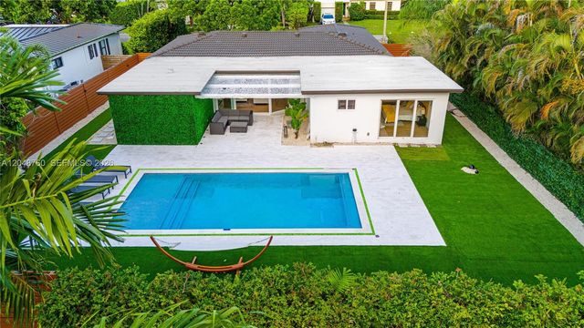 10658 NE 11th Ave, Miami Shores, FL 33138