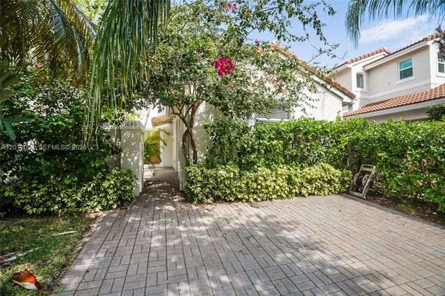 1640 Weeping Willow Way 1640, Hollywood, FL 33019