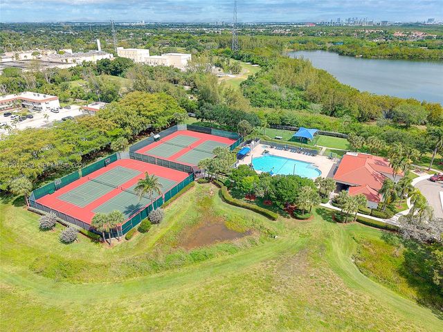 1640 Weeping Willow Way 1640, Hollywood, FL 33019