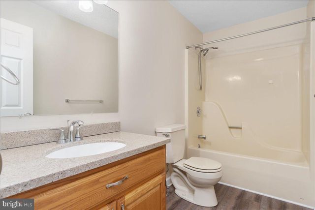 3459 GLEN EAGLES DR, Chambersburg, PA 17202