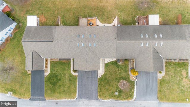 3459 GLEN EAGLES DR, Chambersburg, PA 17202