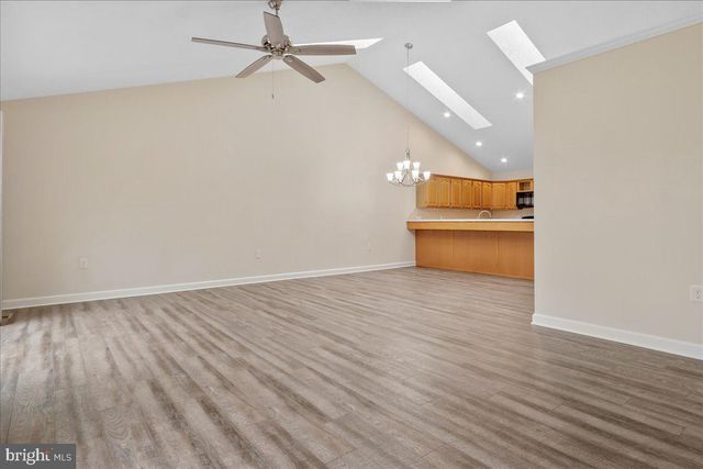 3459 GLEN EAGLES DR, Chambersburg, PA 17202