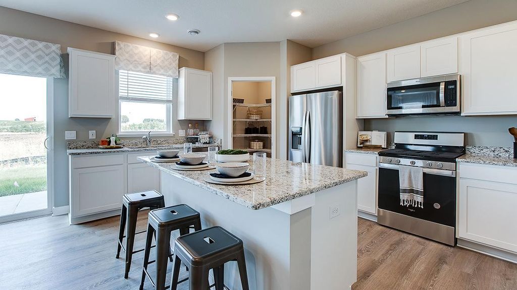 937 Greenlawn Avenue W, Delano, MN 55328 — photo 2