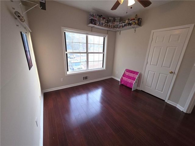 5046 Sunbrook NW Drive, Acworth, GA 30101