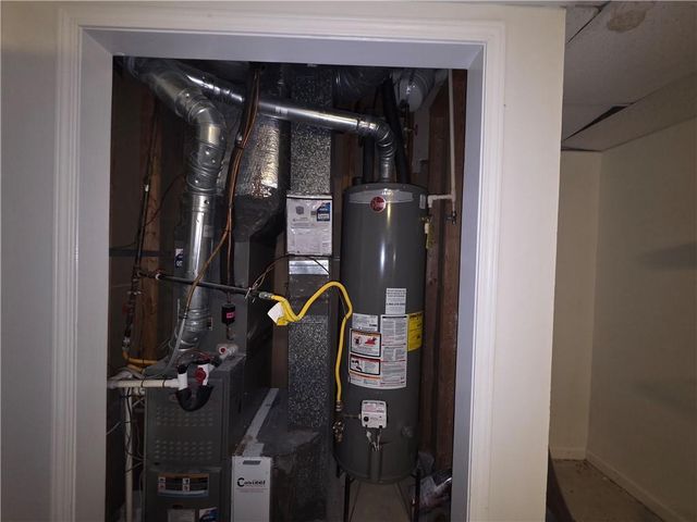 5046 Sunbrook NW Drive, Acworth, GA 30101