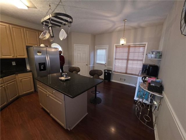 5046 Sunbrook NW Drive, Acworth, GA 30101