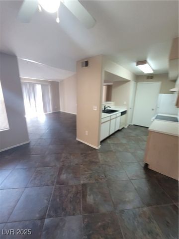 2300 East SILVERADO RANCH BL Boulevard 2049, Las Vegas, NV 89183