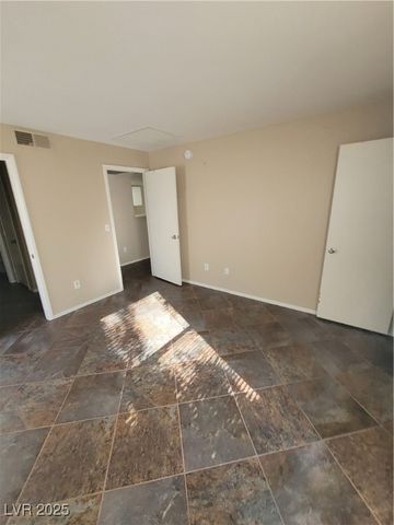 2300 East SILVERADO RANCH BL Boulevard 2049, Las Vegas, NV 89183