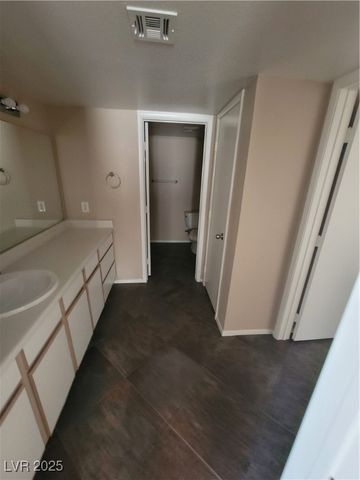 2300 East SILVERADO RANCH BL Boulevard 2049, Las Vegas, NV 89183