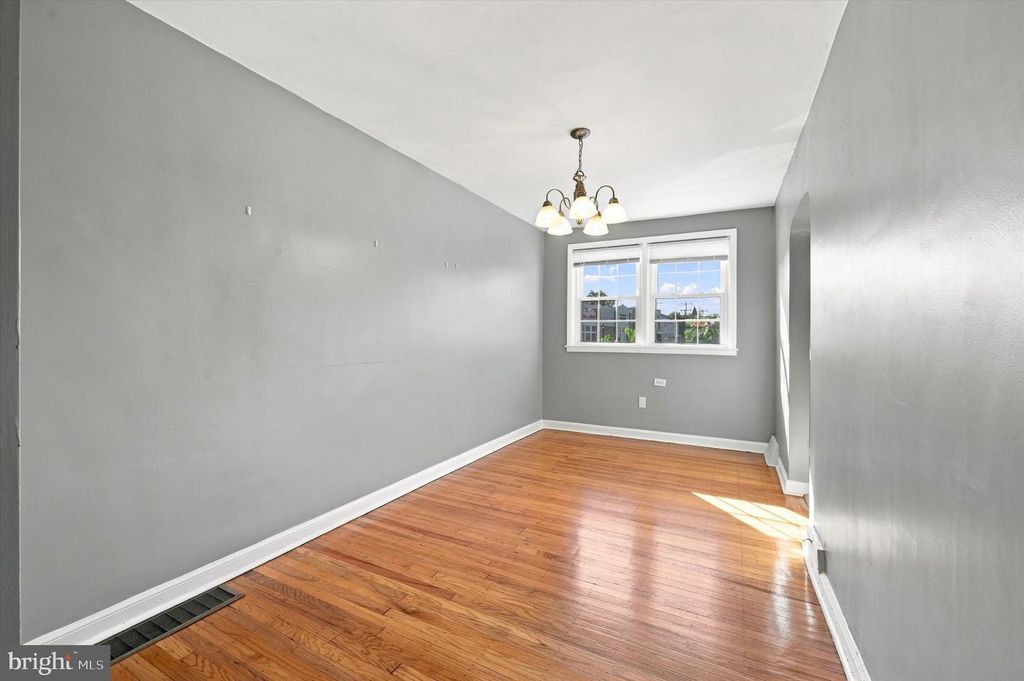 495 KINGSLEY ST, PHILADELPHIA, PA 19128 — photo 4