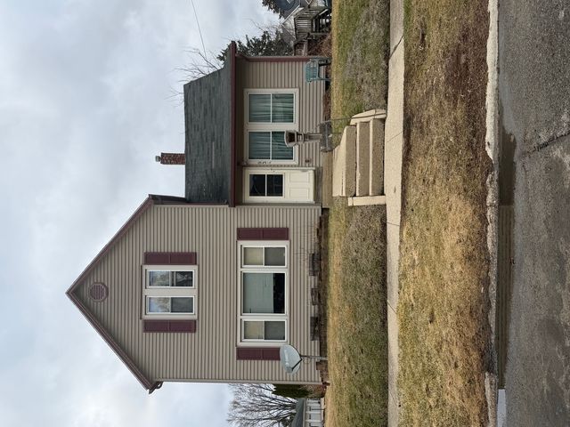 934 E Garden Street, Freeport, IL 61032