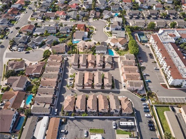 7801 Pacific Circle, Midway City, CA 92655