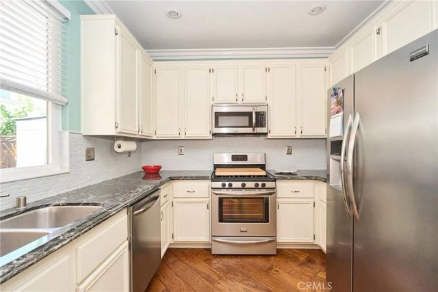 7801 Pacific Circle, Midway City, CA 92655