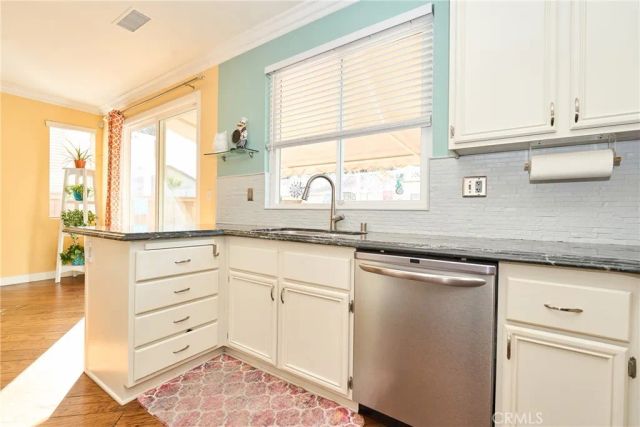 7801 Pacific Circle, Midway City, CA 92655