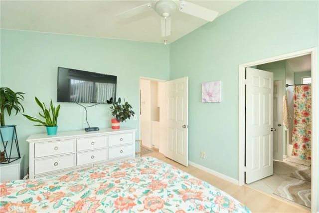 7801 Pacific Circle, Midway City, CA 92655