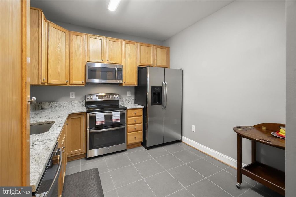 Image 13 of property listing at 5930 GREAT STAR DR #205, Clarksville, MD 21029