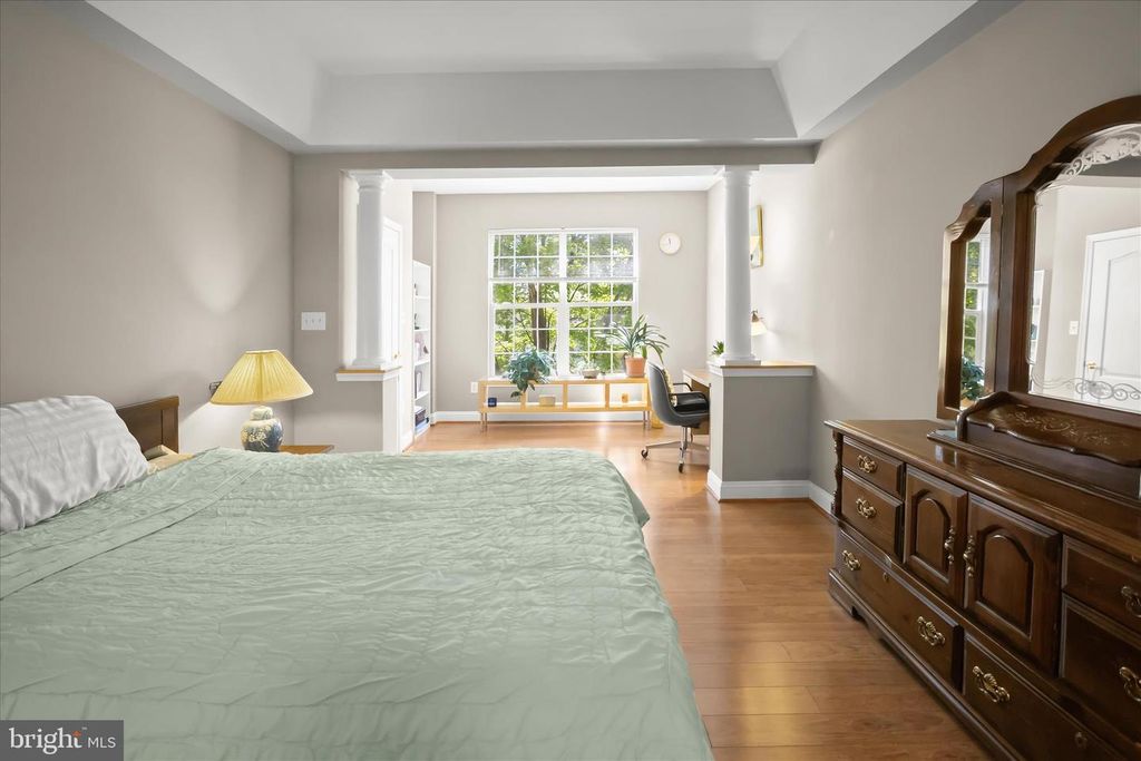 Image 21 of property listing at 5930 GREAT STAR DR #205, Clarksville, MD 21029
