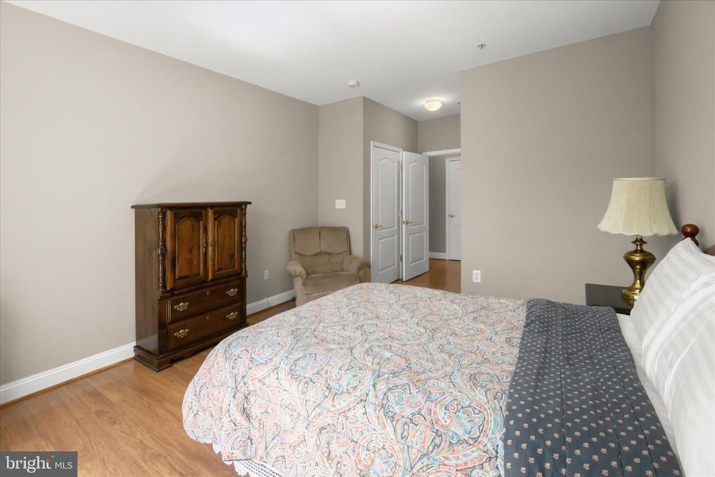 Image 29 of property listing at 5930 GREAT STAR DR #205, Clarksville, MD 21029