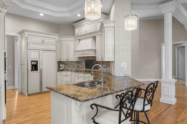 6441 RENWICK CIRCLE, Tampa, FL 33647