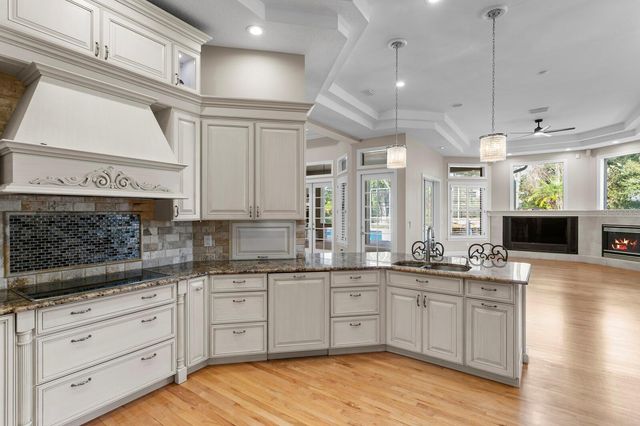 6441 RENWICK CIRCLE, Tampa, FL 33647