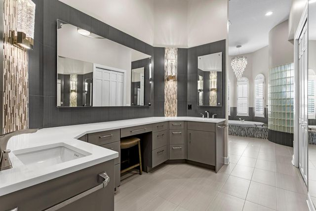 6441 RENWICK CIRCLE, Tampa, FL 33647