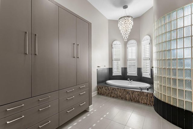 6441 RENWICK CIRCLE, Tampa, FL 33647