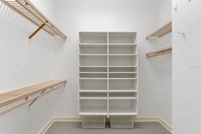 6441 RENWICK CIRCLE, Tampa, FL 33647