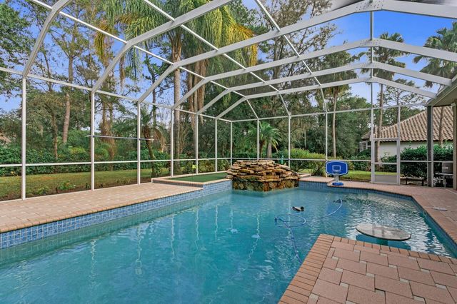 6441 RENWICK CIRCLE, Tampa, FL 33647