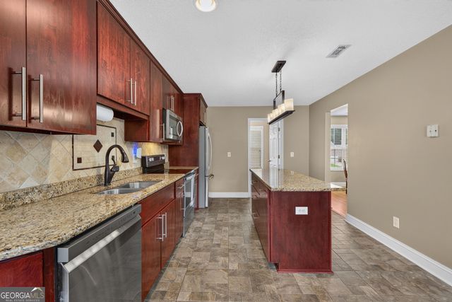112 Dorsey Springs Drive, Hampton, GA 30228