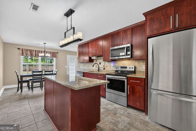 112 Dorsey Springs Drive, Hampton, GA 30228
